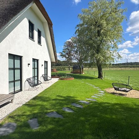 Bed and Breakfast De Gouden Wilg Lunteren Exterior foto