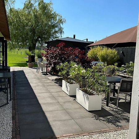 Bed and Breakfast De Gouden Wilg Lunteren Exterior foto